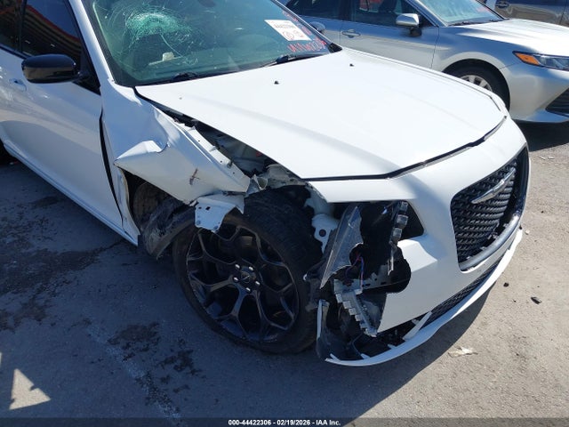 Aukcja sprzedaży 2019 Chrysler 300 Touring, vin: 2C3CCAAGXKH601988, numer aukcji: 44422306
