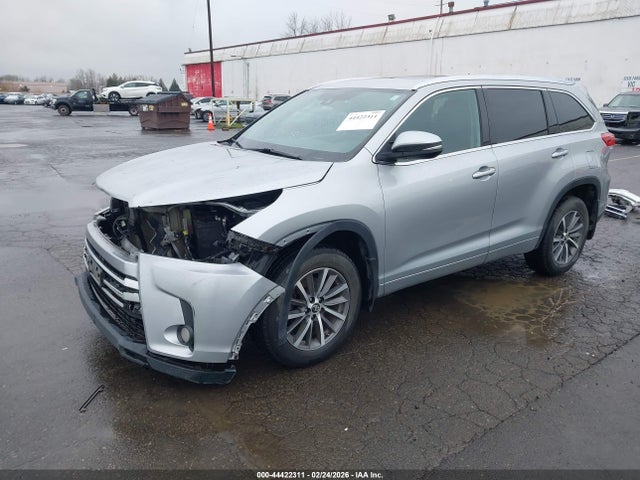5TDJZRFH4JS553664 Toyota Highlander Xle