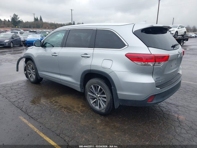 5TDJZRFH4JS553664 Toyota Highlander Xle