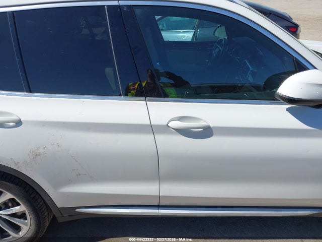 44422332 :رقم المزاد ، 5UXTR7C51KLE94178 vin ، 2019 Bmw X3 Sdrive30i مزاد بيع