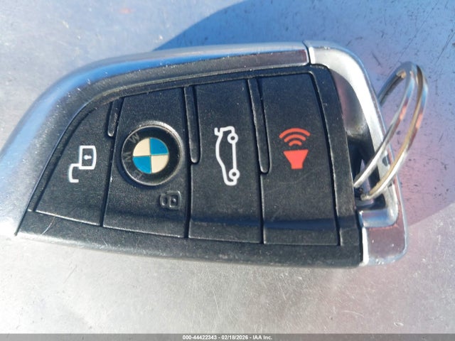 3MW5R1J09L8B17048 BMW 330I