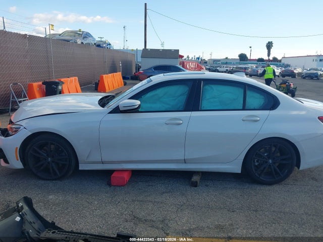 3MW5R1J09L8B17048 BMW 330I
