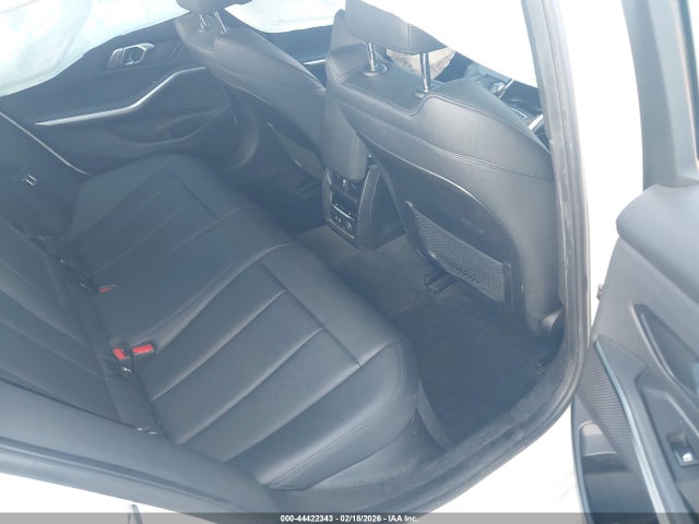 3MW5R1J09L8B17048 BMW 330I