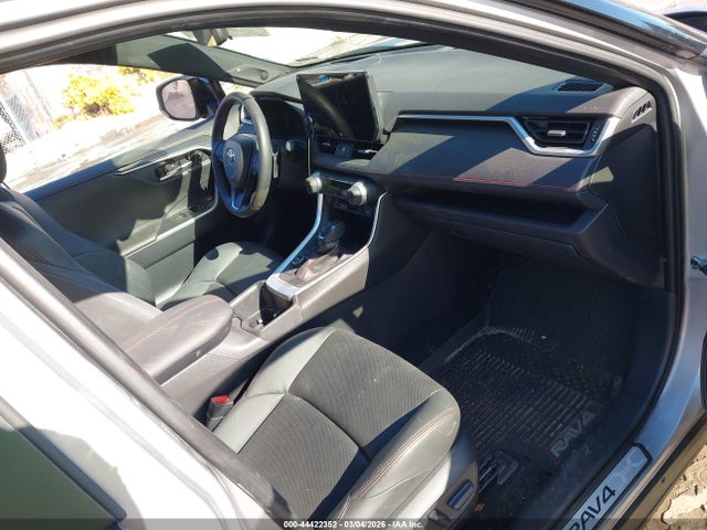 2024 TOYOTA RAV4 PRIME JTMFB3FV8RD207671 Photo 4