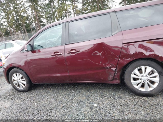 KIA SEDONA LX 2018 KNDMB5C12J6394192 Image 15