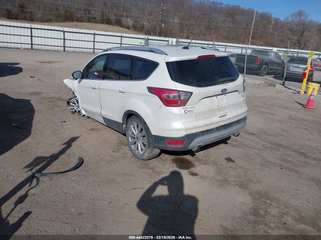 2017 FORD ESCAPE 1FMCU9J94HUB38174 Photo 2