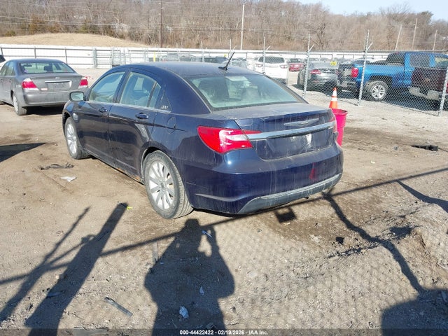 Продажа на аукционе авто 2013 Chrysler 200 Touring, vin: 1C3CCBBB7DN595442, номер лота: 44422422