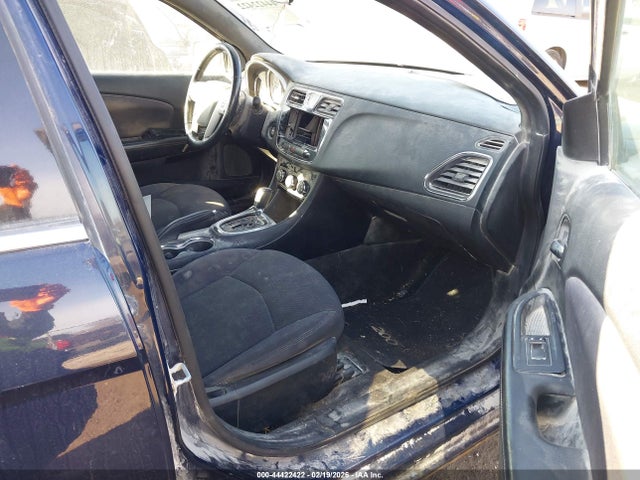 Продажа на аукционе авто 2013 Chrysler 200 Touring, vin: 1C3CCBBB7DN595442, номер лота: 44422422