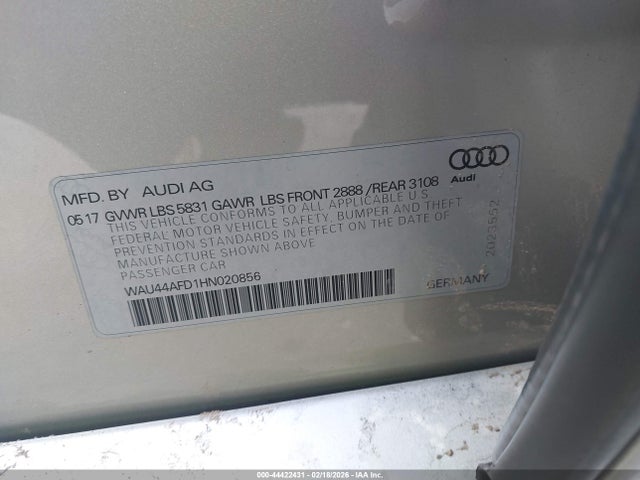 2017 AUDI A8 L WAU44AFD1HN020856 Photo 8
