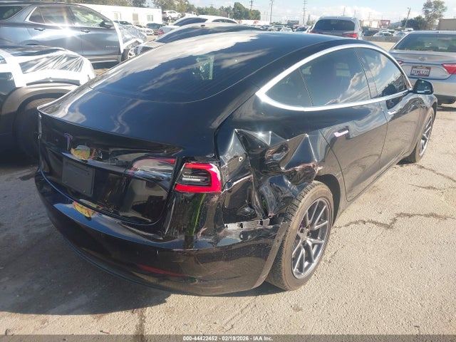 44422452 :رقم المزاد ، 5YJ3E1EA8KF296685 vin ، 2019 Tesla Model 3 Long Range/mid Range/standard Range/standard Range Plus مزاد بيع