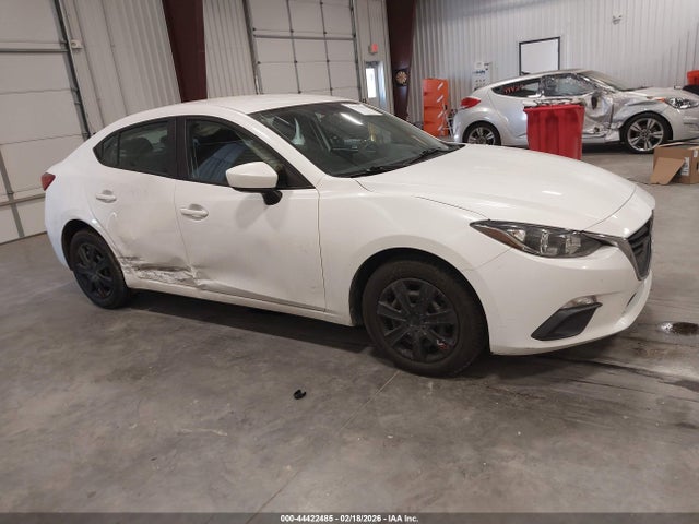 Продаж на аукціоні авто 2015 Mazda Mazda3 I Sport, vin: 3MZBM1U76FM216755, номер лоту: 44422485