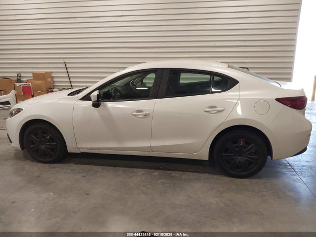 Продаж на аукціоні авто 2015 Mazda Mazda3 I Sport, vin: 3MZBM1U76FM216755, номер лоту: 44422485