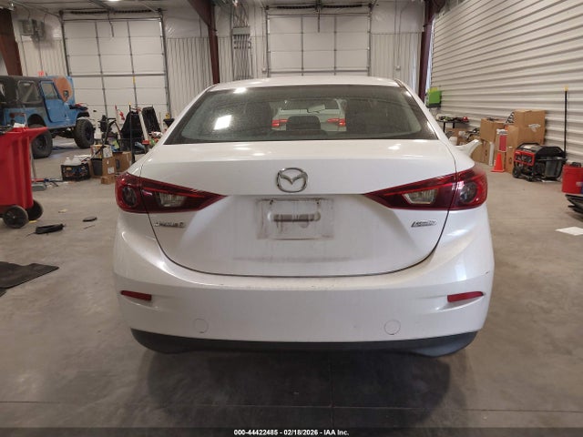 Продаж на аукціоні авто 2015 Mazda Mazda3 I Sport, vin: 3MZBM1U76FM216755, номер лоту: 44422485