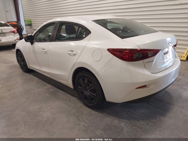 Продаж на аукціоні авто 2015 Mazda Mazda3 I Sport, vin: 3MZBM1U76FM216755, номер лоту: 44422485