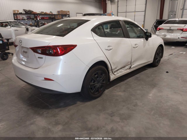 Продаж на аукціоні авто 2015 Mazda Mazda3 I Sport, vin: 3MZBM1U76FM216755, номер лоту: 44422485