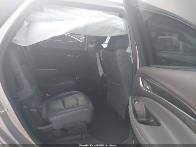 5GAERBKWXLJ210825 Buick Enclave Essence