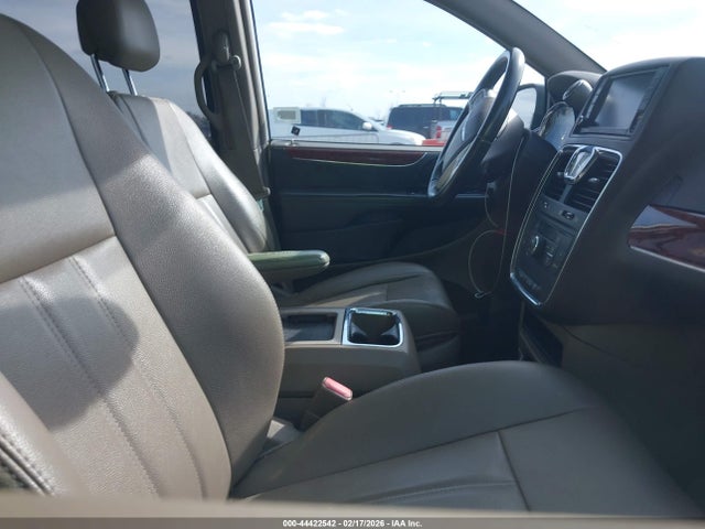 2014 Chrysler Town & Country Touring მანქანა იყიდება აუქციონზე, vin: 2C4RC1BG0ER270518, აუქციონის ნომერი: 44422542