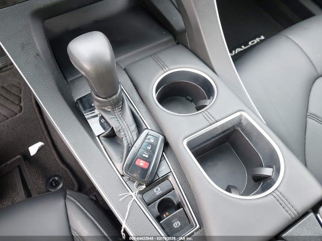 4T1JZ1FB4LU052748 Toyota AVALON XLE