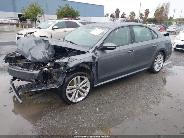 2019 VOLKSWAGEN PASSAT 1VWLA7A36KC009599 Photo 1