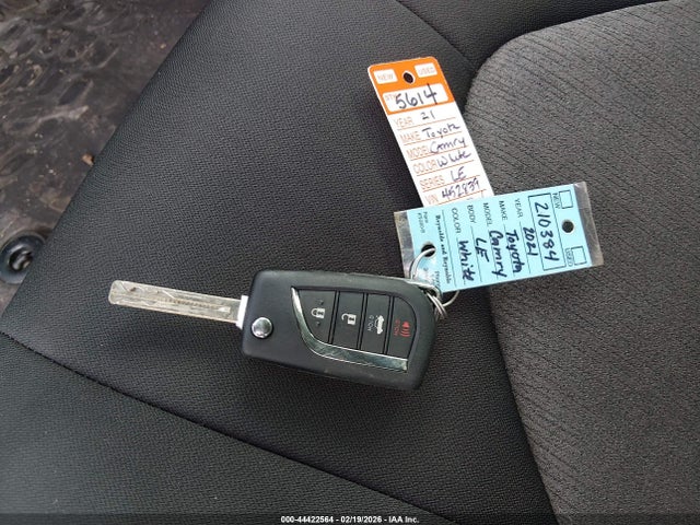 4T1C11AK1MU452839 Toyota CAMRY LE
