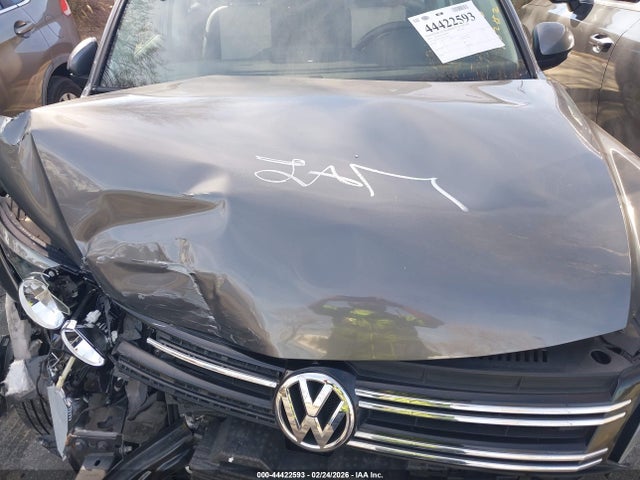 WVGAV7AX6GW576284 Volkswagen TIGUAN S