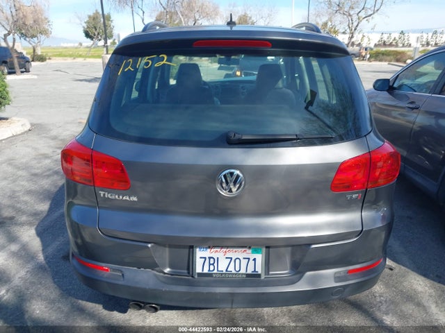 WVGAV7AX6GW576284 Volkswagen TIGUAN S