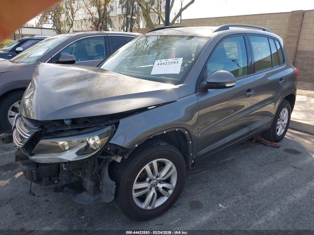 WVGAV7AX6GW576284 Volkswagen TIGUAN S