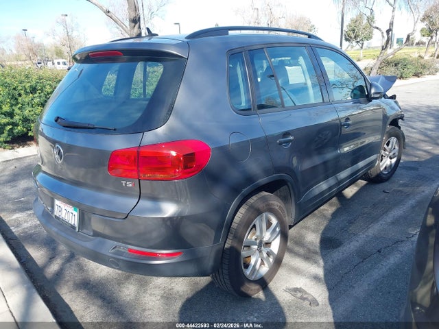 WVGAV7AX6GW576284 Volkswagen TIGUAN S