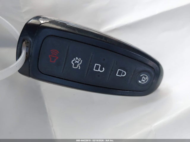 1FMCU9GDXKUB67021 Ford ESCAPE SE