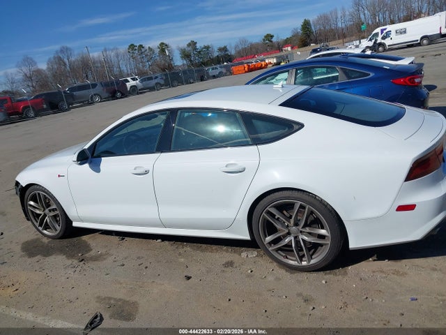 Продажа на аукционе авто 2017 Audi A7 3.0t Premium Plus, vin: WAUW2AFC9HN032601, номер лота: 44422633
