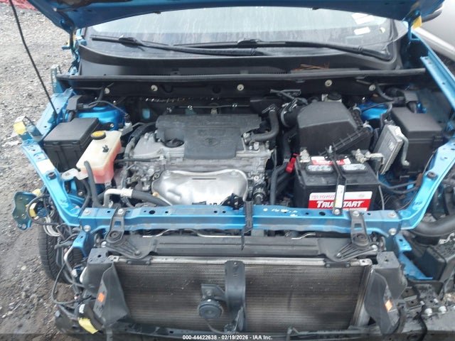 2T3WFREV8GW280435 Toyota Rav4 Xle