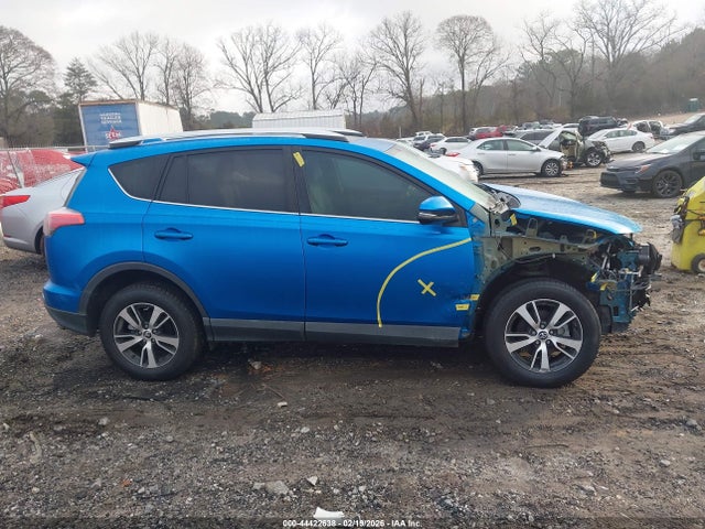 2T3WFREV8GW280435 Toyota Rav4 Xle