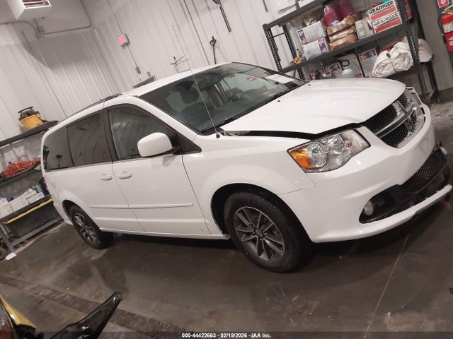 2C4RDGCGXHR664644 Dodge Grand Caravan Sxt