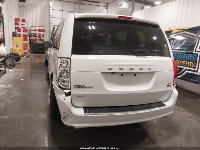 2C4RDGCGXHR664644 Dodge Grand Caravan Sxt