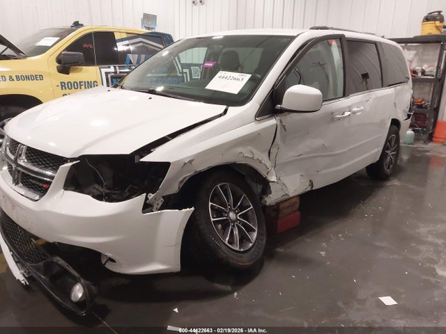 2C4RDGCGXHR664644 Dodge Grand Caravan Sxt
