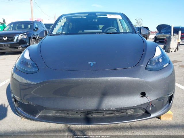 Продаж на аукціоні авто 2023 Tesla Model Y Awd/long Range Dual Motor All-wheel Drive, vin: 7SAYGDEE1PA208894, номер лоту: 44422696