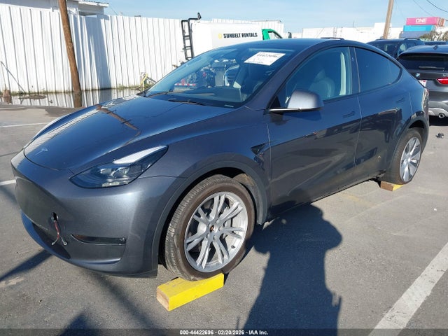 2023 TESLA MODEL Y 7SAYGDEE1PA208894 Photo 1