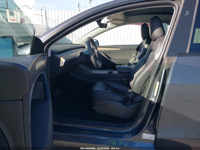 2023 TESLA MODEL Y 7SAYGDEE1PA208894 Photo 4