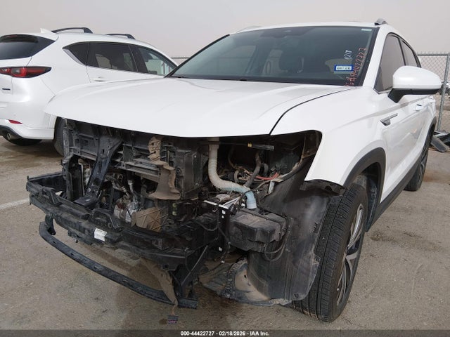 2024 Volkswagen Taos 1.5t Se მანქანა იყიდება აუქციონზე, vin: 3VVEX7B27RM088355, აუქციონის ნომერი: 44422727