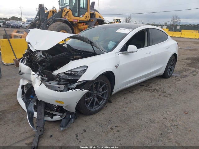 44422734 :رقم المزاد ، 5YJ3E1EB8LF637433 vin ، 2020 Tesla Model 3 Long Range Dual Motor All-wheel Drive مزاد بيع