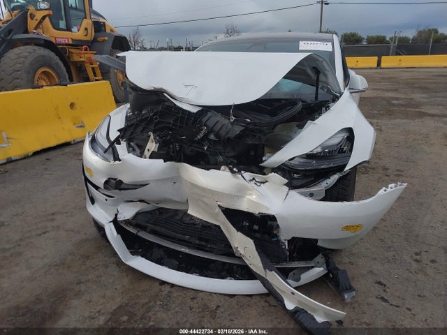 44422734 :رقم المزاد ، 5YJ3E1EB8LF637433 vin ، 2020 Tesla Model 3 Long Range Dual Motor All-wheel Drive مزاد بيع