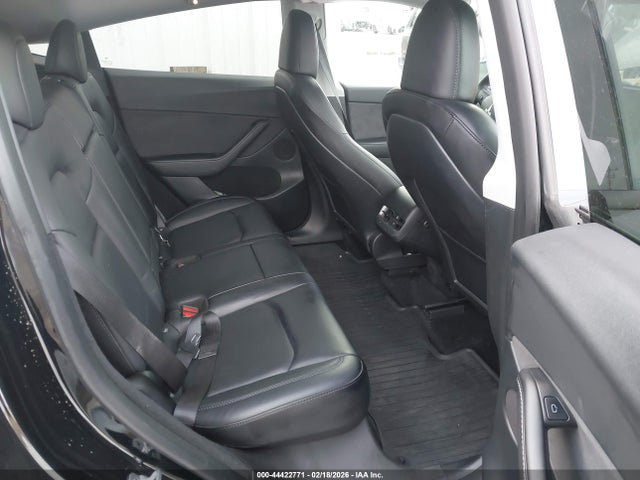 2023 Tesla Model Y Awd/long Range Dual Motor All-wheel Drive მანქანა იყიდება აუქციონზე, vin: 7SAYGDEE2PF674062, აუქციონის ნომერი: 44422771