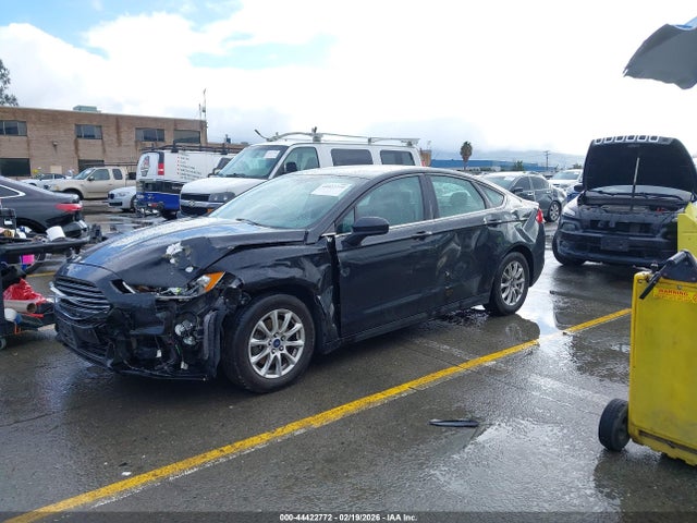 Ford FUSION S 2015 3FA6P0G77FR115279 Image 2
