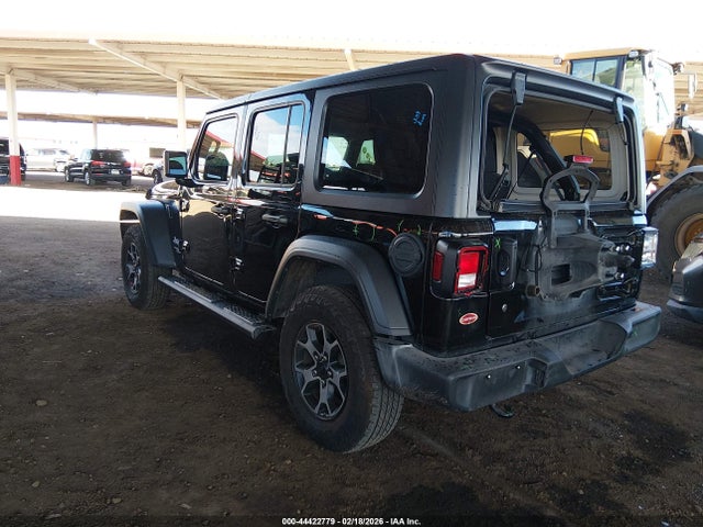 2019 JEEP WRANGLER UNLIMITED 1C4HJXDNXKW577827 Photo 2