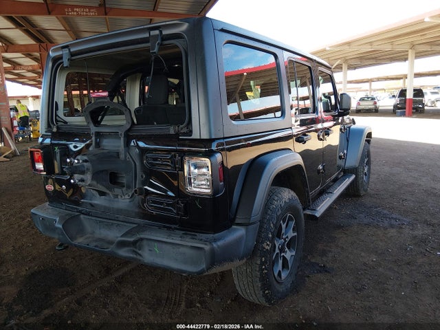 2019 JEEP WRANGLER UNLIMITED 1C4HJXDNXKW577827 Photo 3