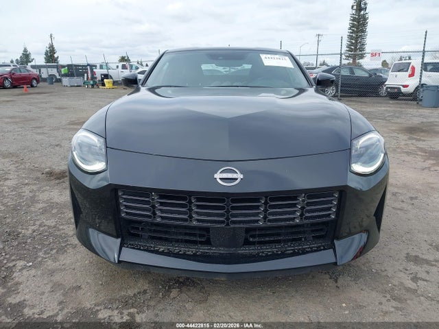 JN1BZ4BH6PM311771 Nissan Z Performance Manual