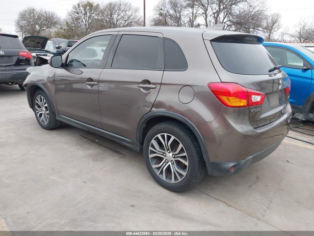 2017 MITSUBISHI OUTLANDER SPORT JA4AP3AUXHZ069685 Photo 2