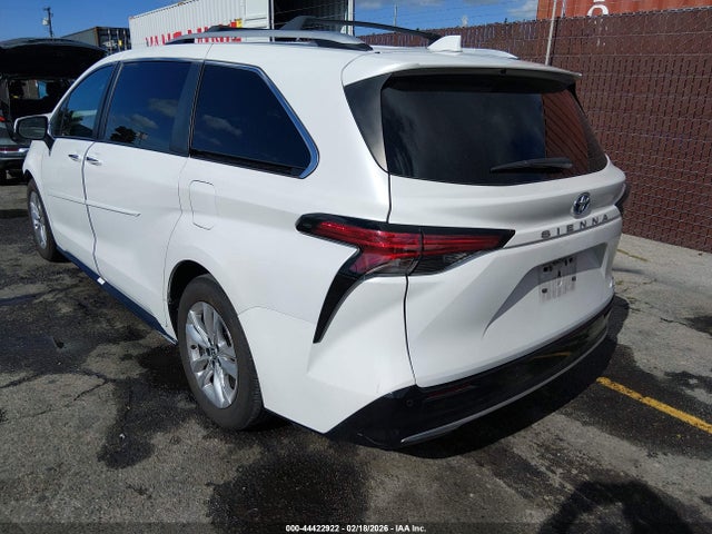 5TDZRKEC7NS104551 Toyota Sienna Limited