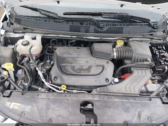 Chrysler Pacifica Limited 2025 2C4RC1GG0SR562299 Image 10