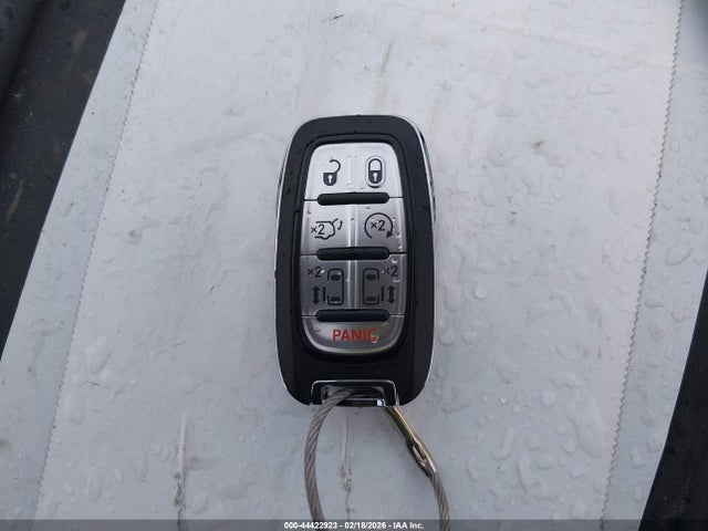Chrysler Pacifica Limited 2025 2C4RC1GG0SR562299 Image 11
